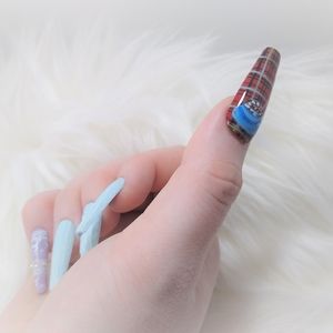 Hot Chocolate Plaid Sweater Press-on Nails Set of 26
